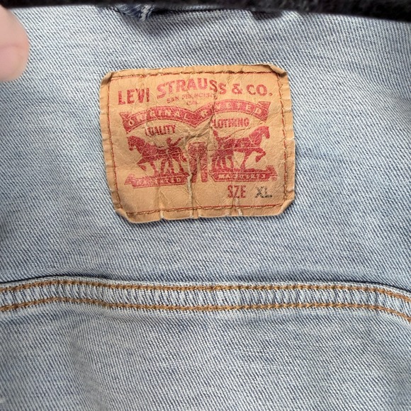 Levi's Mens Light Wash Denim Trucker Jacket Button Front Blue XL 72334 - Picture 3 of 9